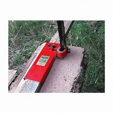 Chain Saw Machine